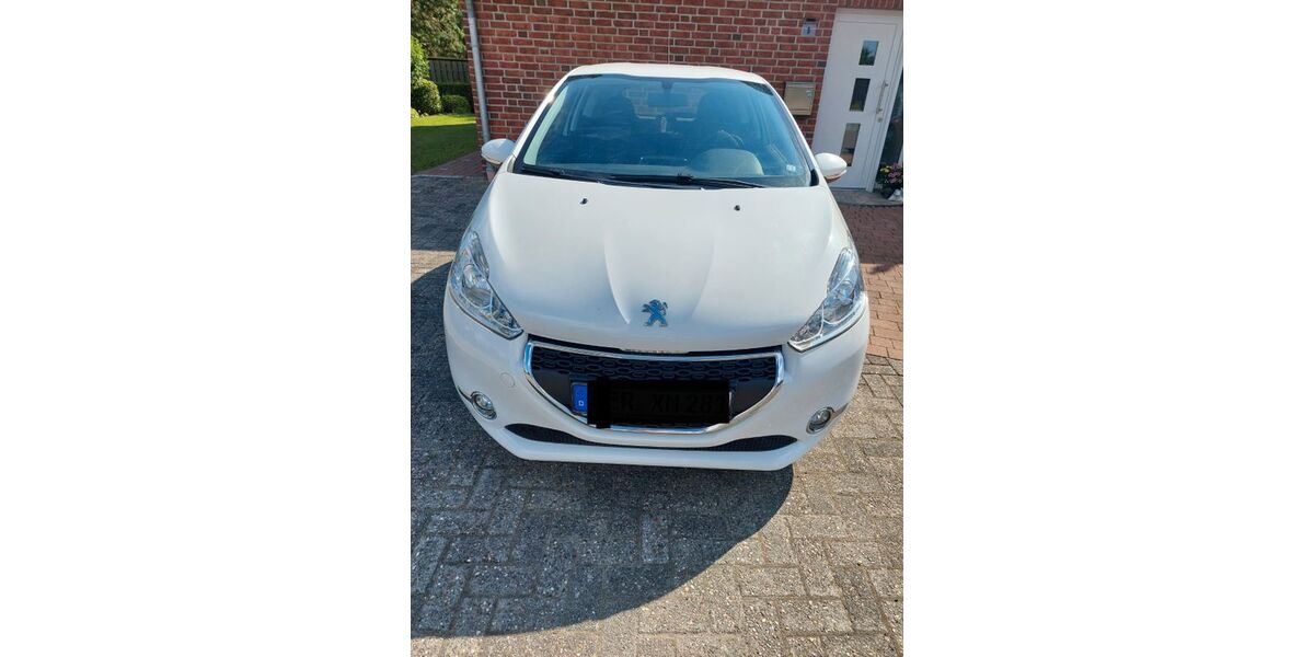 Peugeot 208 119.000 km 5.600 &euro; Weener 26826