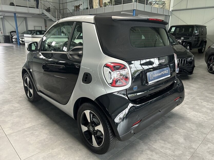 ForTwo EQ CABRIO EXCLUSIVE-22KW-RÜCKFAHRKAMERA