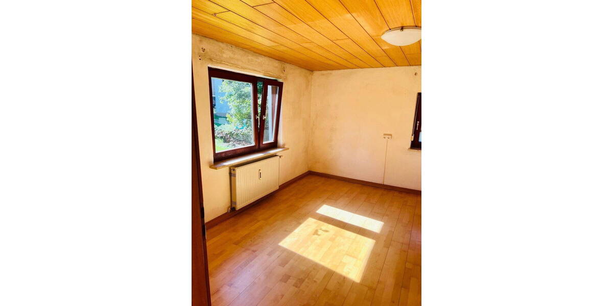 Einfamilienhaus Kirchberg im Wald Zell - 8 Zimmer, 180 m&sup2;, 230.000&euro; | Angebot:25969914