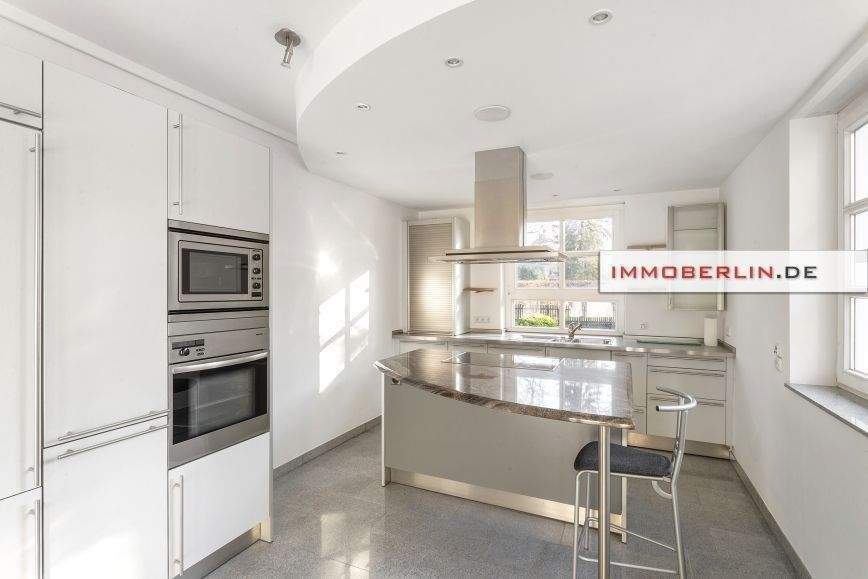 Einfamilienhaus Kleinmachnow - 1 Zimmer, 300 m&sup2;, 1.850.000&euro; | Angebot:24874395