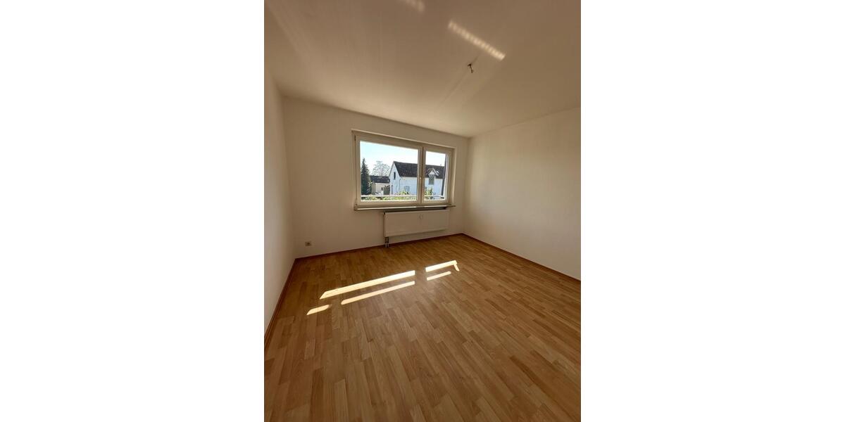 Etagenwohnung Bad Münder am Deister - 3 Zimmer, 72 m&sup2;, 600&euro; | Angebot:26287436