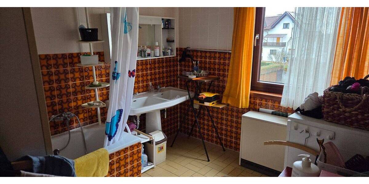 Bauernhaus, Landhaus Gladenbach Rüchenbach - 8 Zimmer, 180 m&sup2;, 335.000&euro; | Angebot:26658954