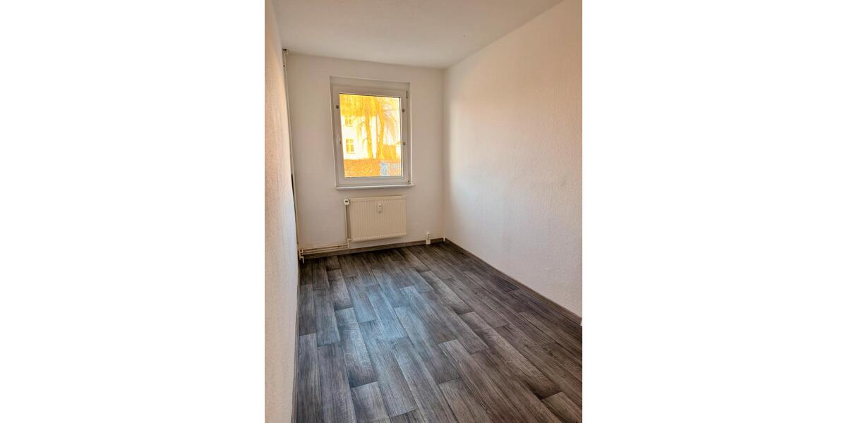 Hochparterre Putlitz - 4 Zimmer, 68 m&sup2;, 480&euro; | Angebot:25367975