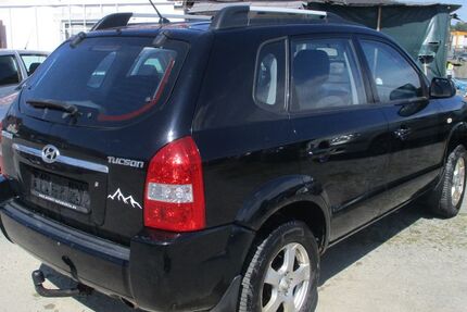 Hyundai TUCSON 210.000 km 1.999 € Plauen 08523