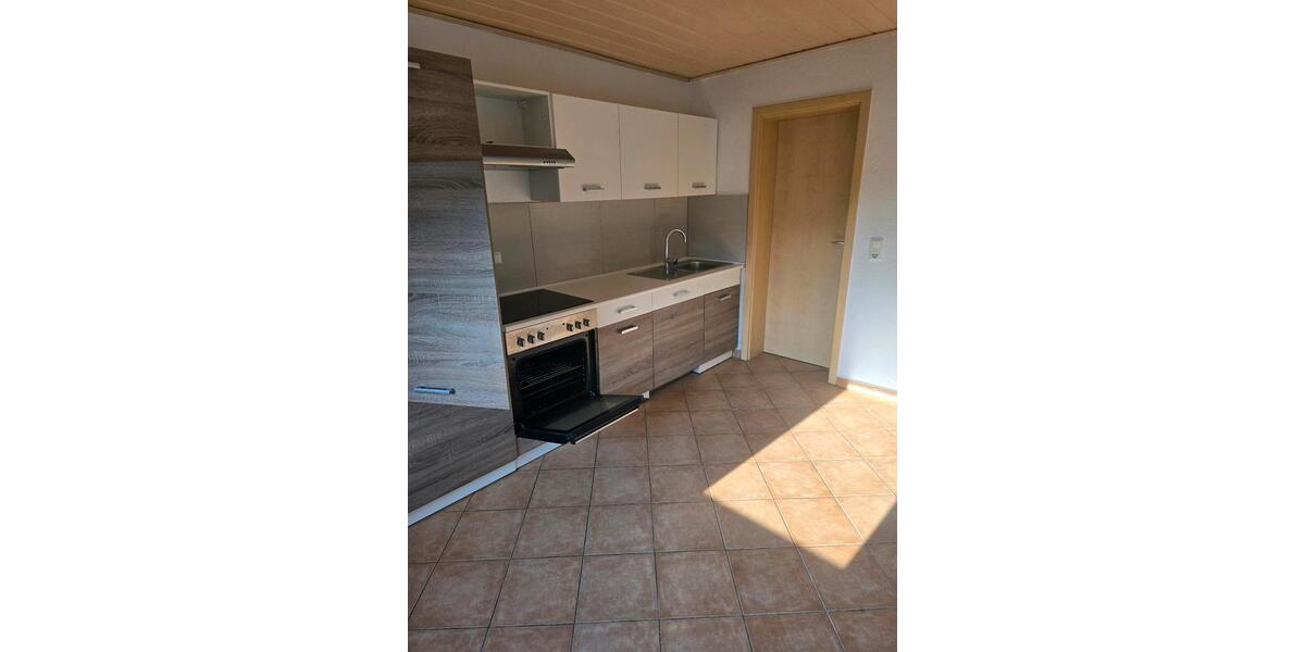Etagenwohnung Waldkraiburg - 3 Zimmer, 68 m&sup2;, 169.000&euro; | Angebot:25883195