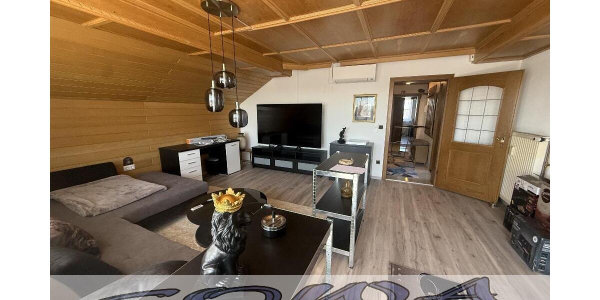 Charmante Dachgeschosswohnung mit Balkon, Garten & Garage in Königsmoos - Ein Objekt von Ihrem Immobilienpartner SOWA Immobilien und Finanzen - 3- Königsmoos Untermaxfeld | Angebot:26785917