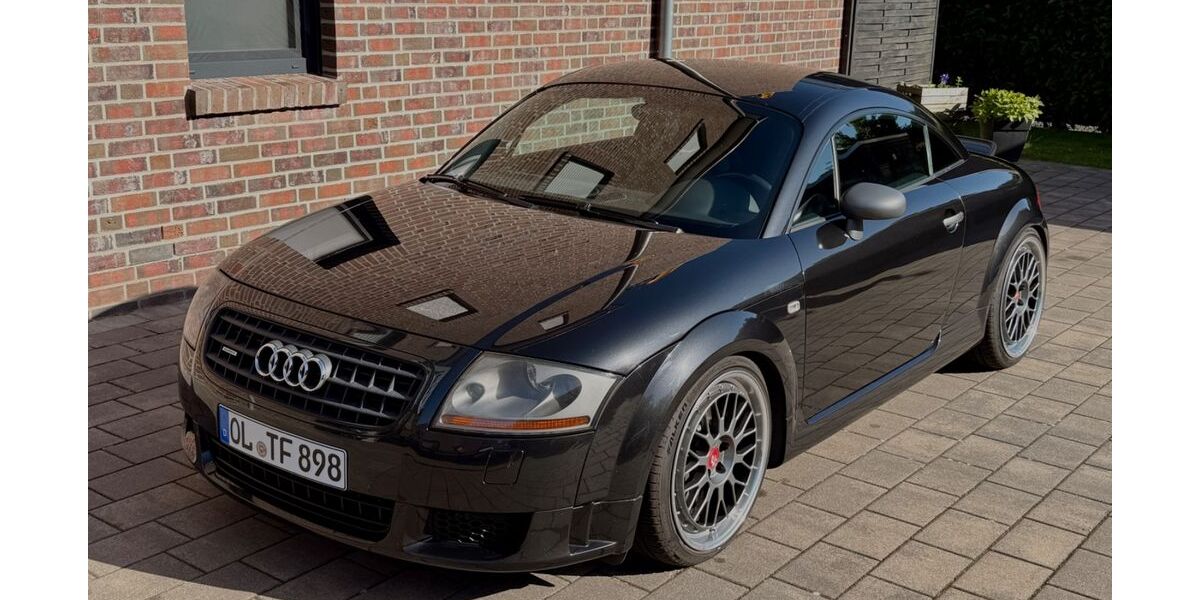 Audi TT 208.000 km 10.500 &euro; Oldenburg 26133