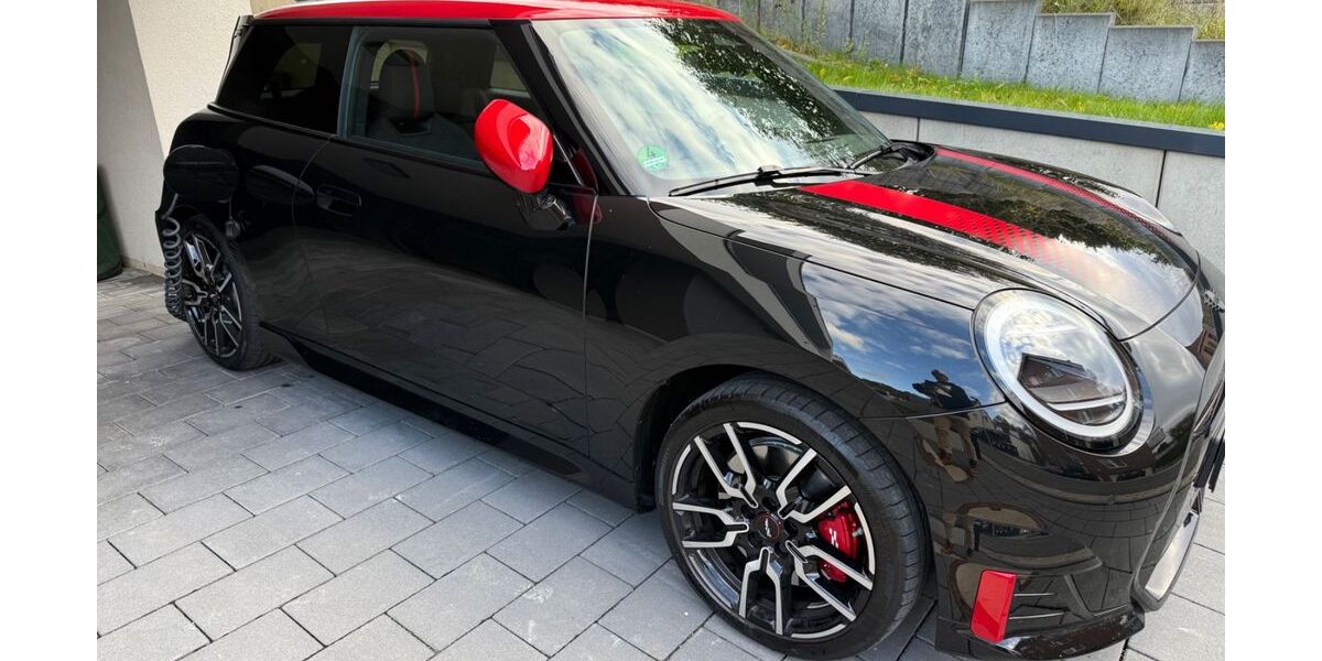 Mini John Cooper Works 23.480 km 38.800 &euro; Springe 31832