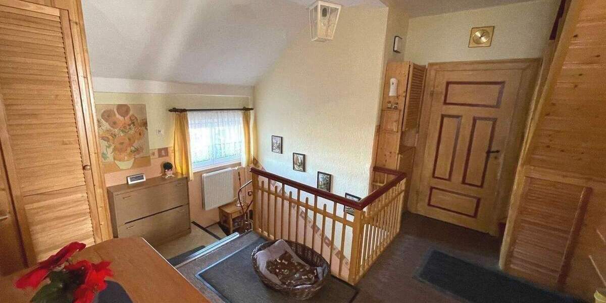 Einfamilienhaus Stollberg/Erzgebirge Stollberg - 6 Zimmer, 195 m&sup2;, 269.000&euro; | Angebot:26554269