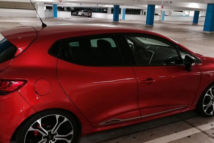 Renault Clio 92.500 km 22.499 &euro; Köln 50667