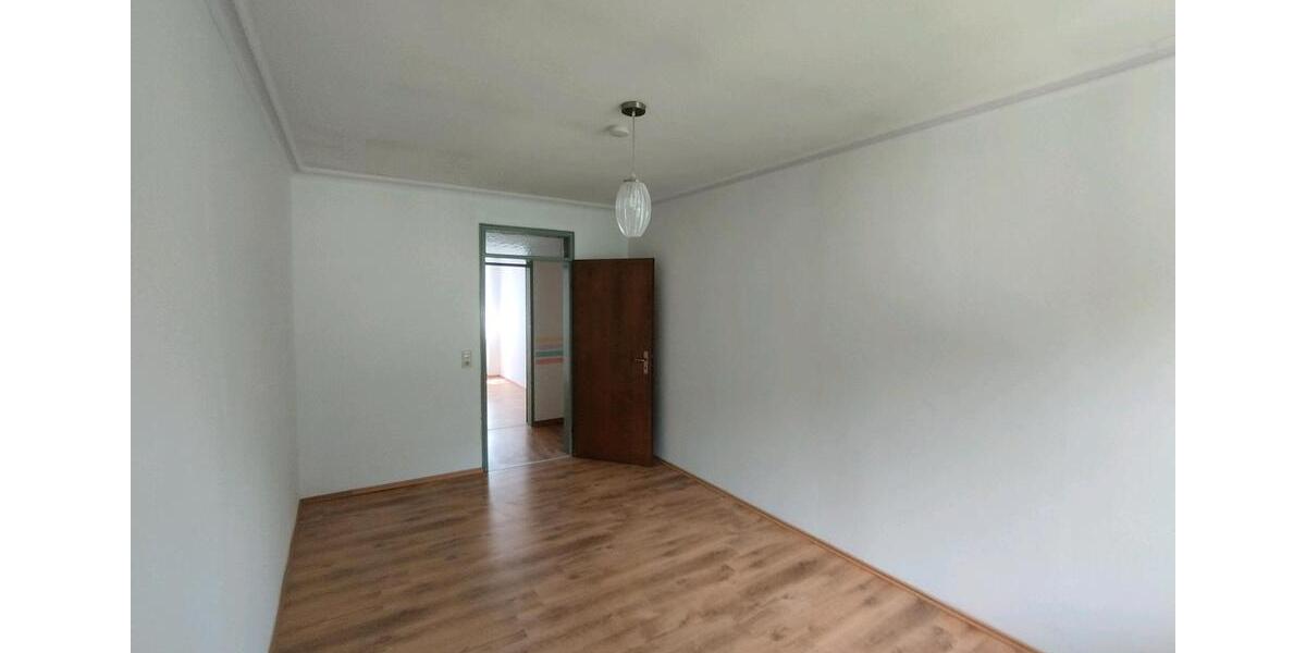 Etagenwohnung Kipfenberg - 7 Zimmer, 120 m&sup2;, 229.000&euro; | Angebot:26858193