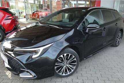 Toyota Corolla 6.900 km 33.600 &euro; Warmsen 31606