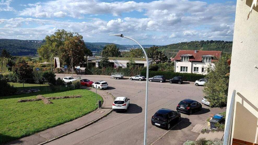 Gute Lage, hell, ruhig, frisch renoviert 1 zimmer