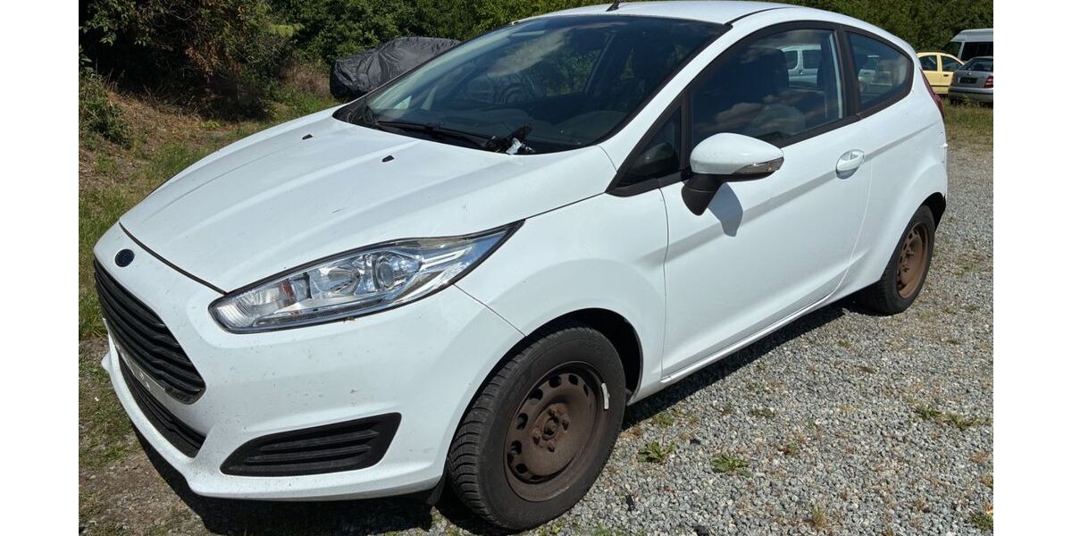 Ford Fiesta 145.600 km 2.990 &euro; Greifswald 17489