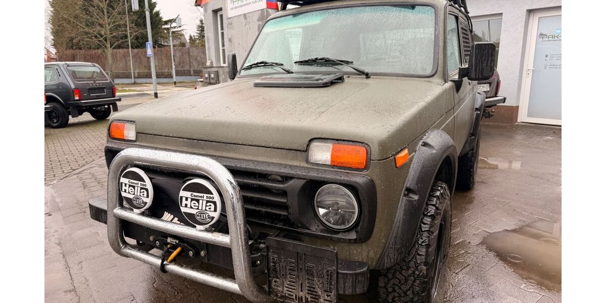 Lada Niva 60.500 km 10.450 &euro; Limeshain 63694