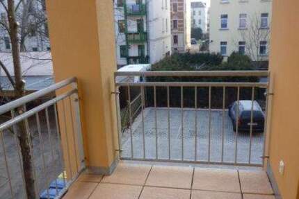 ab 15.2.2026 * 3-Raum-Wohnung * Balkon * Fliesenboden & FuBoHzg. * EBK mgl. * Markkleeberg 3 zimmer