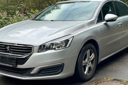 Peugeot 508 148.586 km 7.490 € Willmering 93497