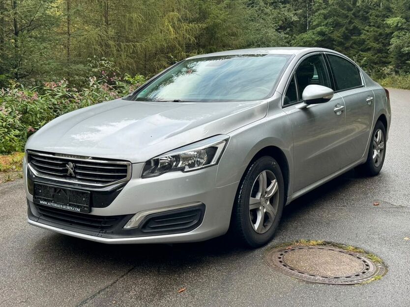 Peugeot 508 148.586 km 7.490 € Willmering 93497