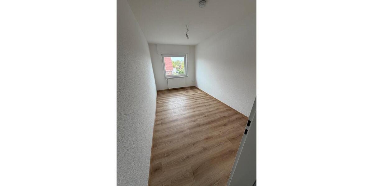 Dachgeschoßwohnung Lohne (Oldenburg) - 3 Zimmer, 73 m&sup2;, 800&euro; | Angebot:26408255