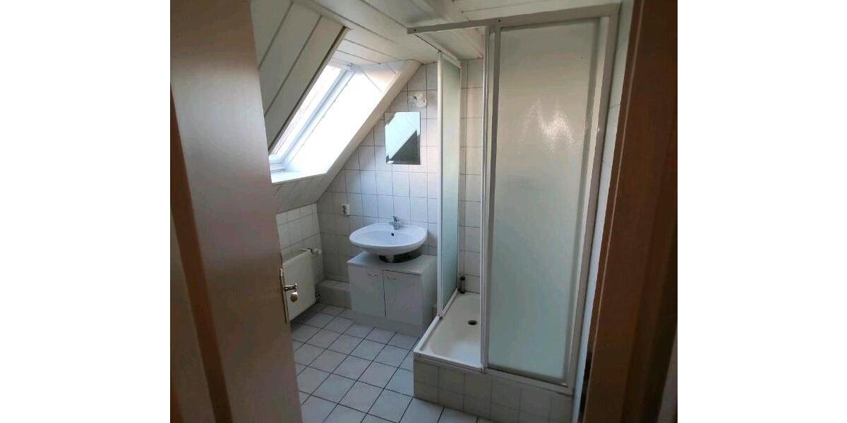 Dachgeschoßwohnung Lübtheen - 2 Zimmer, 39 m&sup2;, 400&euro; | Angebot:26134967