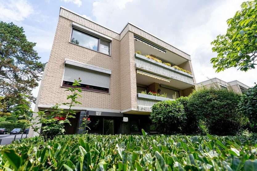 Wohnung zum Kaufen in Düsseldorf 398.000 € 80 m²
