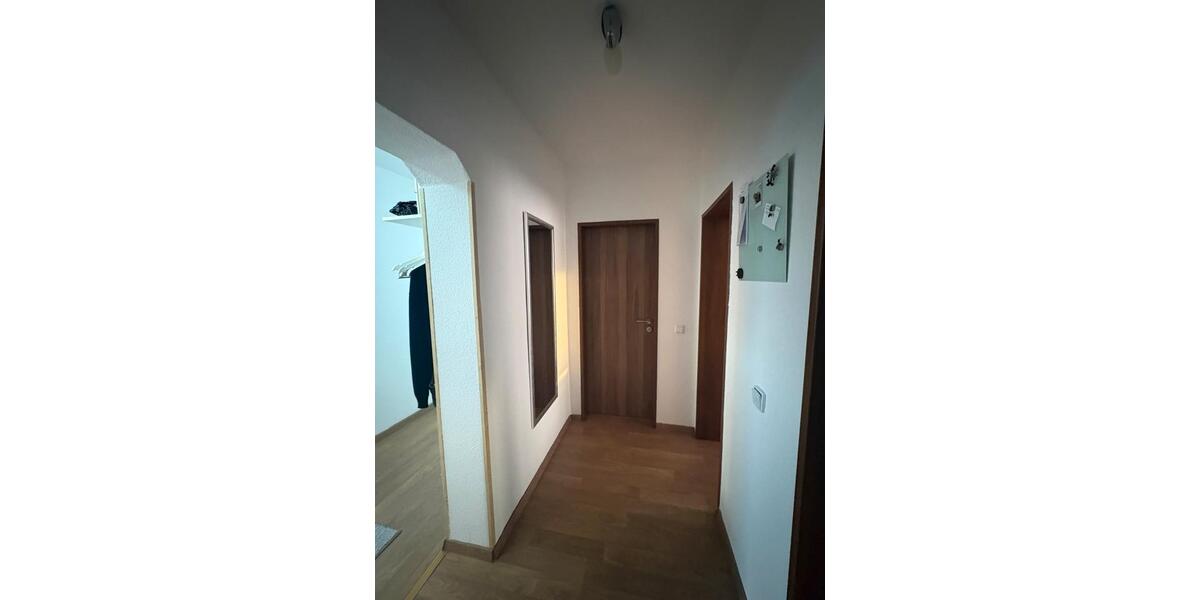 Dachgeschoßwohnung Siegburg - 4 Zimmer, 87 m&sup2;, 280.000&euro; | Angebot:27044150