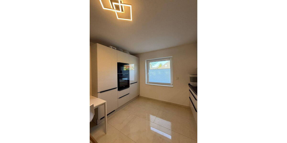 Einfamilienhaus Ahrensburg - 6 Zimmer, 137 m&sup2;, 650.000&euro; | Angebot:26080543