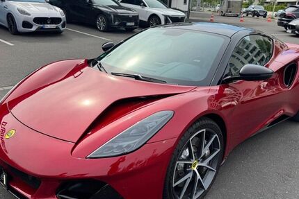 Lotus Emira 7.782 km 81.980 &euro; Köln 50829