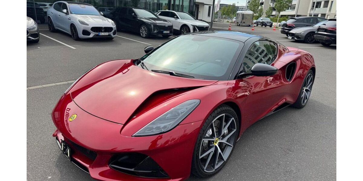 Lotus Emira 7.782 km 81.980 &euro; Köln 50829