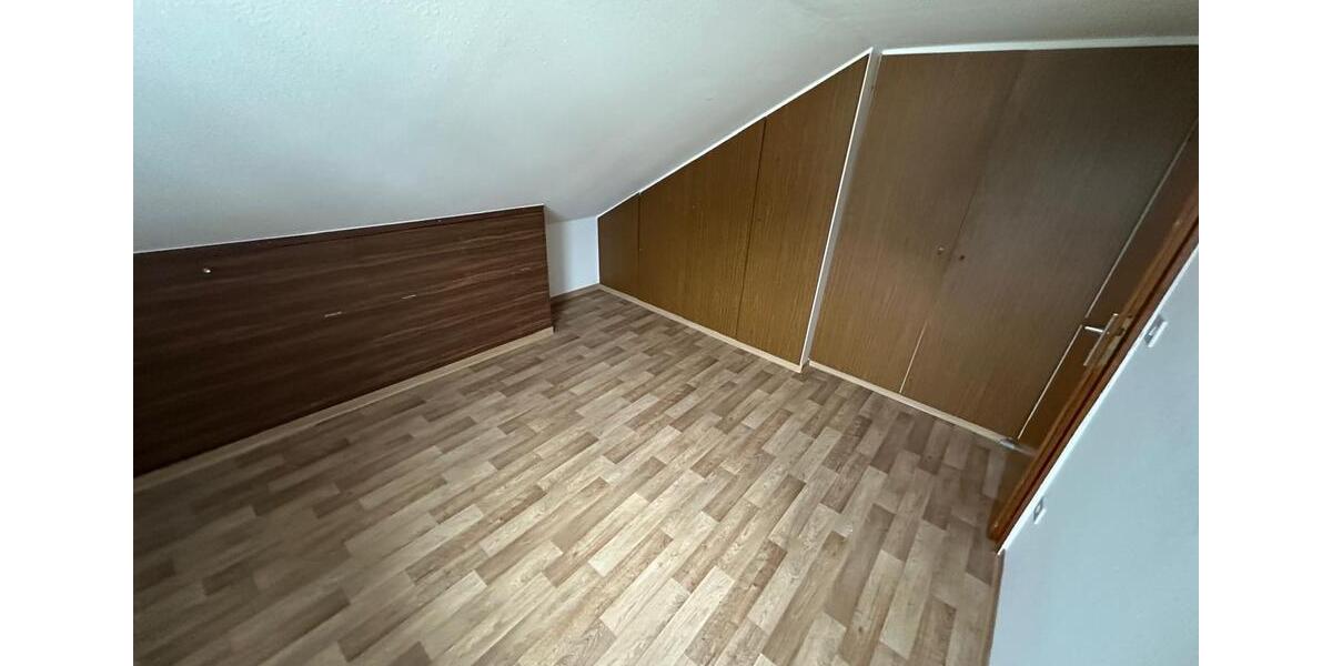 Dachgeschoßwohnung Wolfhagen - 3 Zimmer, 68 m&sup2;, 550&euro; | Angebot:26326797