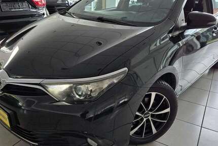 Toyota Auris 144.490 km 9.490 &euro; Kreuztal 57223