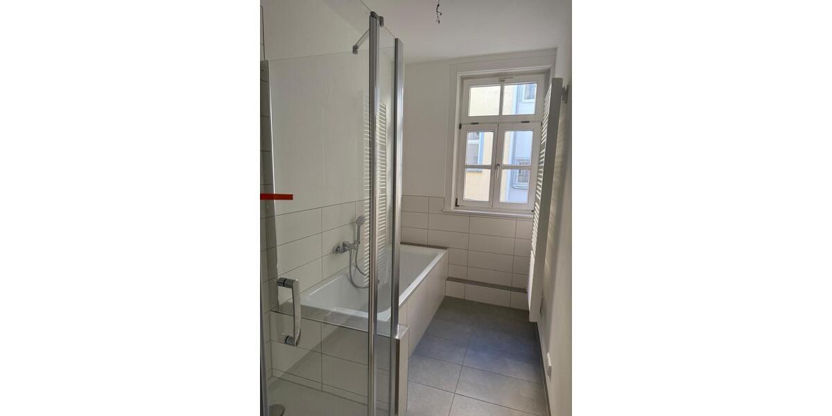 Etagenwohnung Erfurt - 5 Zimmer, 140 m&sup2;, 1.950&euro; | Angebot:26039468
