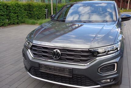 VW T-Roc 49.000 km 21.800 € Stuttgart 70469
