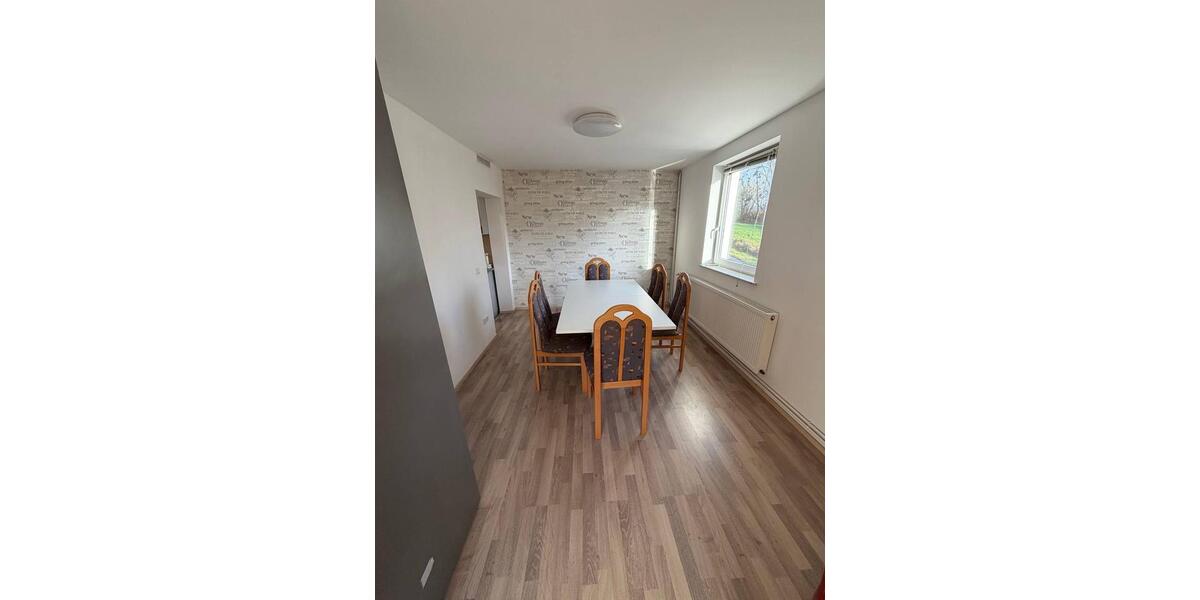 Einfamilienhaus Bad Gandersheim - 8 Zimmer, 245 m&sup2;, 265.000&euro; | Angebot:26260793