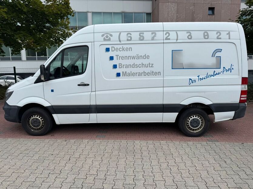 Mercedes-Benz Sprinter 266.500 km 8.990 € Frankfurt am/Main 60389
