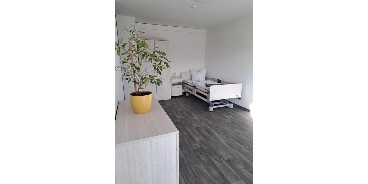 Erdgeschoßwohnung Cottbus Spremberger Vorstadt - 1 Zimmer, 30 m&sup2;, 575&euro; | Angebot:20537091