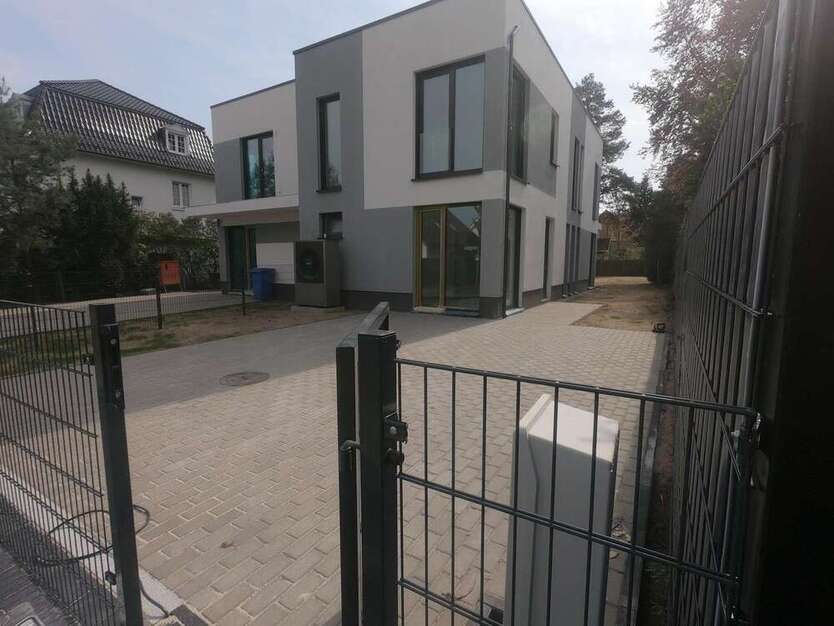 Haus zum Kaufen in Berlin 680.000 € 150 m²