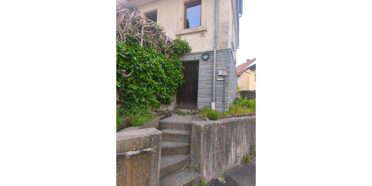Einfamilienhaus Kronach - 3 Zimmer, 90 m&sup2;, 60.000&euro; | Angebot:26897797