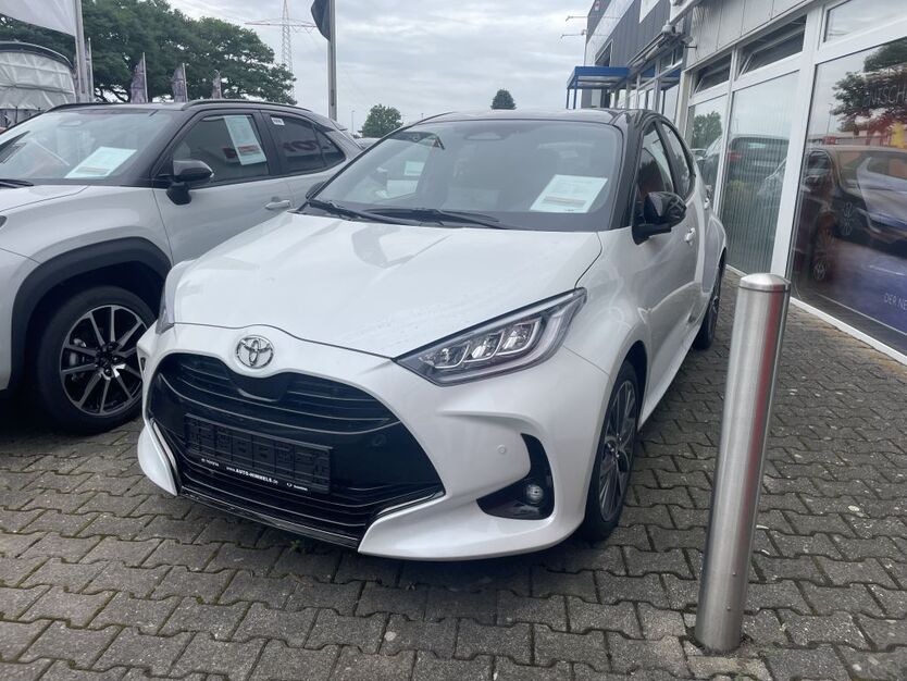 Toyota Yaris 1.950 km 29.890 € Erkelenz 41812