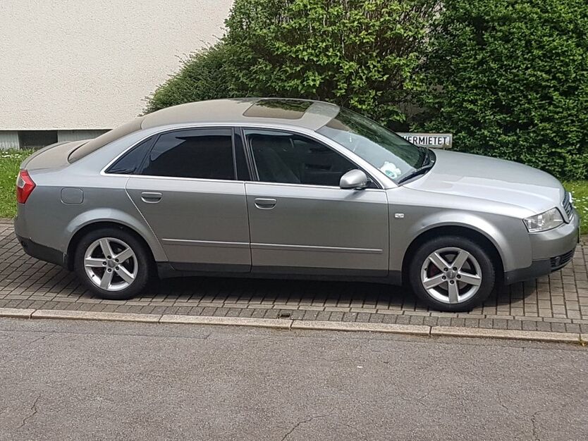 Audi A4 390.000 km 1.500 € Essen 45359