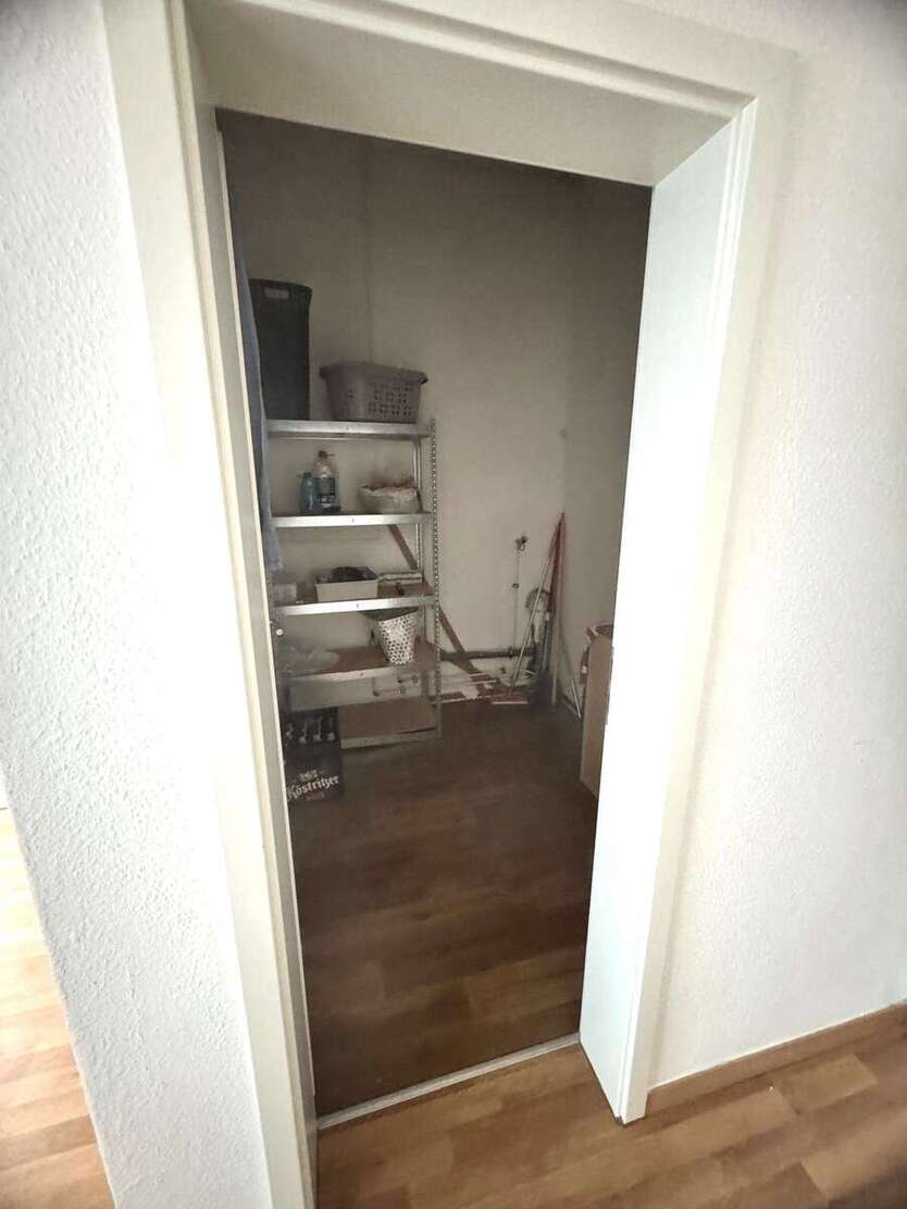* Familien Willkommen * 4 Zimmer Wohnung Großzügige Wohnung mit Gestaltungspotenzial 4 zimmer