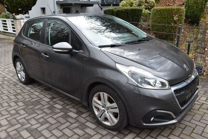 Peugeot 208 157.300 km 4.999 &euro; Trimbs 56753