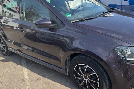 VW Polo 69.200 km 9.390 &euro; München 81243