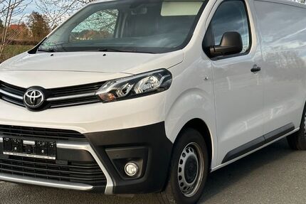Toyota Proace (Verso) 57.684 km 21.490 &euro; Riesa 01587