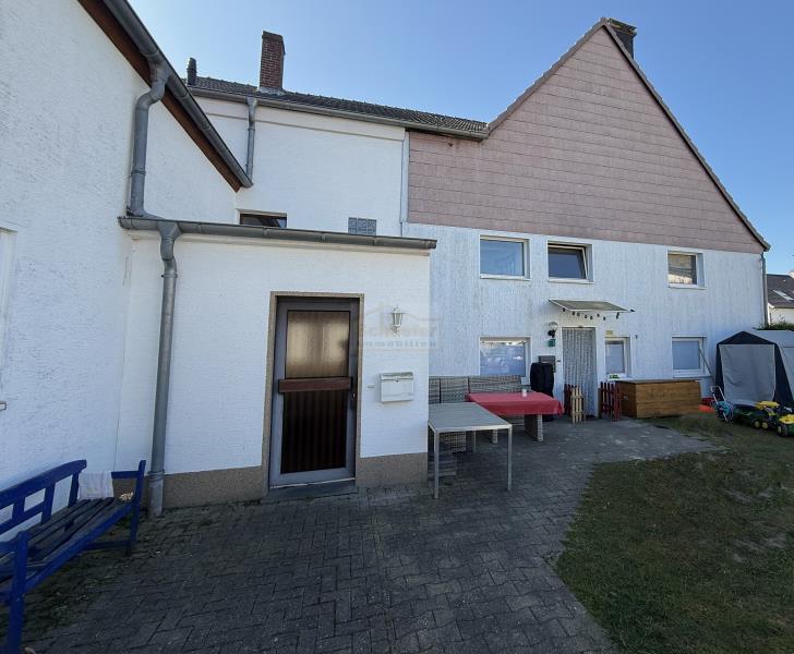 Vermietete ETW in 2 Fam.- Haus sucht neuen Besitzer