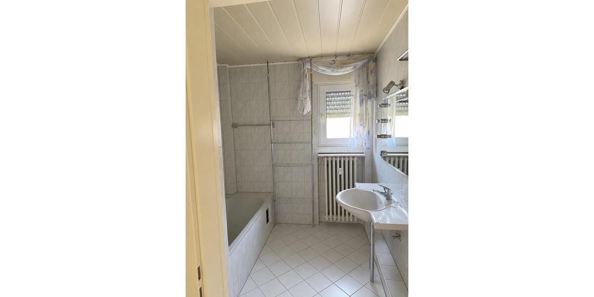 Etagenwohnung Rheinstetten - 3 Zimmer, 79 m&sup2;, 240.000&euro; | Angebot:27096353