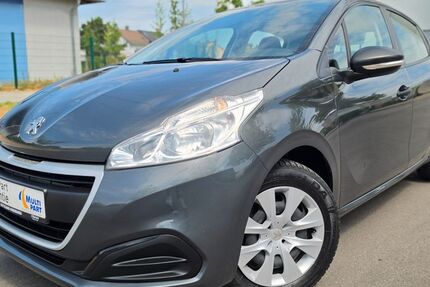 Peugeot 208 85.000 km 5.900 &euro; Freiburg 79111