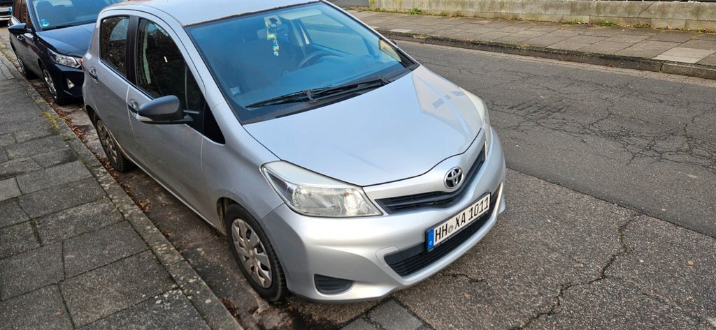 Toyota Yaris 265.000 km 4.700 &euro; Hamburg 21077