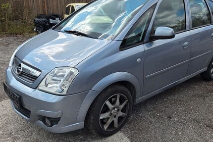 Opel Meriva 182.000 km 900 &euro; Hohenbrunn 85662