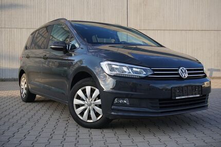 VW Touran 119.985 km 15.995 &euro; Parkstetten 94365
